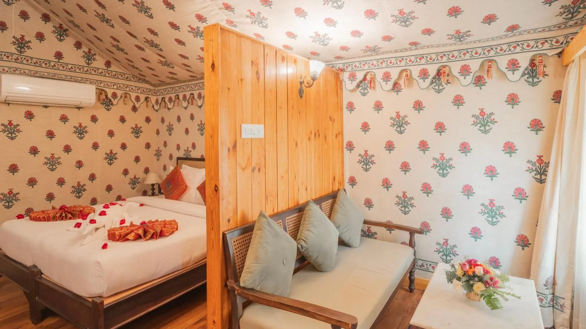 Om Vilas Benares, Varanasi 5*,  India
